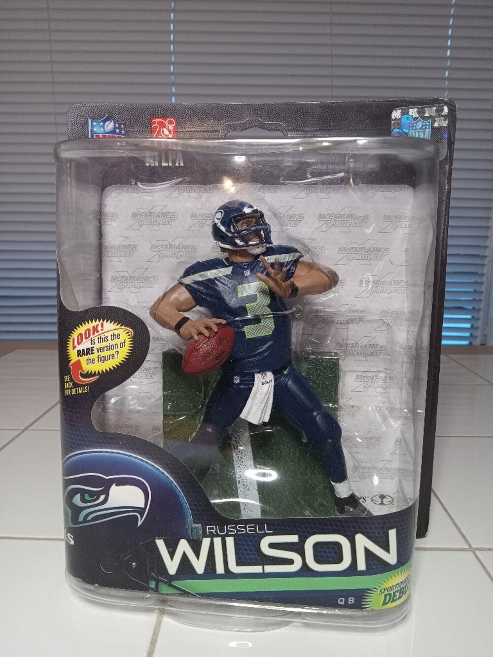 Russell Wilson Seahawks figure